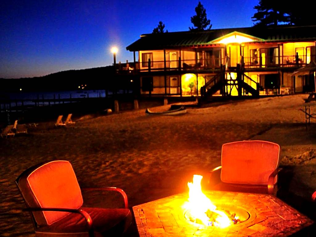 Mourelatos Lakeshore Resort (Tahoe Vista) 