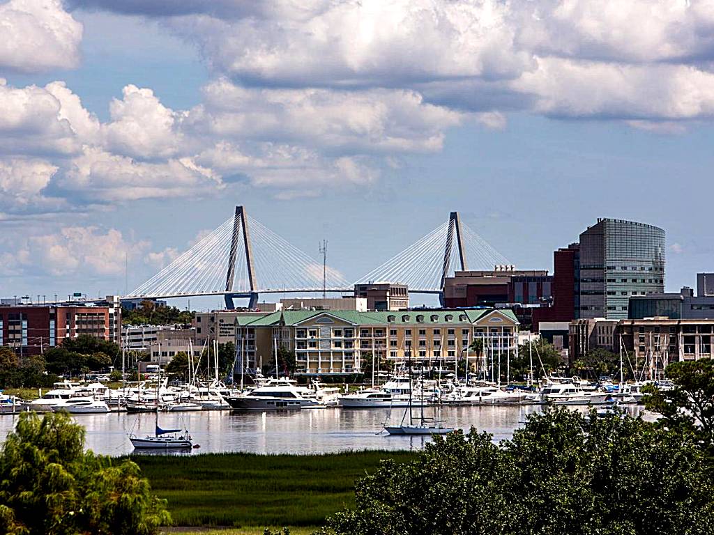 Cambria Hotel Charleston Riverview