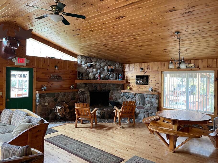 Brimley Lodge / Sleeps 36 / Snowmobile & ORV Trail