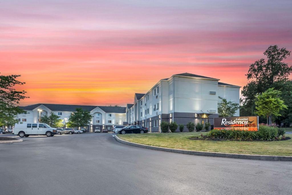 Executive Residency by Best Western Philadelphia-Willow Grove