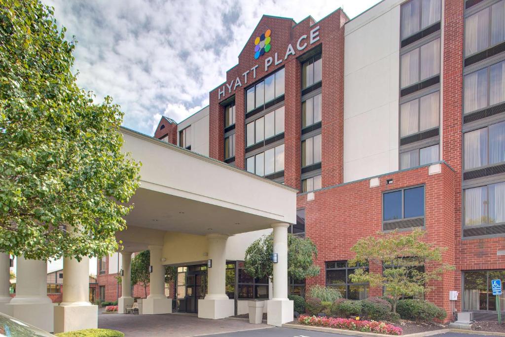 Hyatt Place Pittsburgh Airport - Robinson Mall