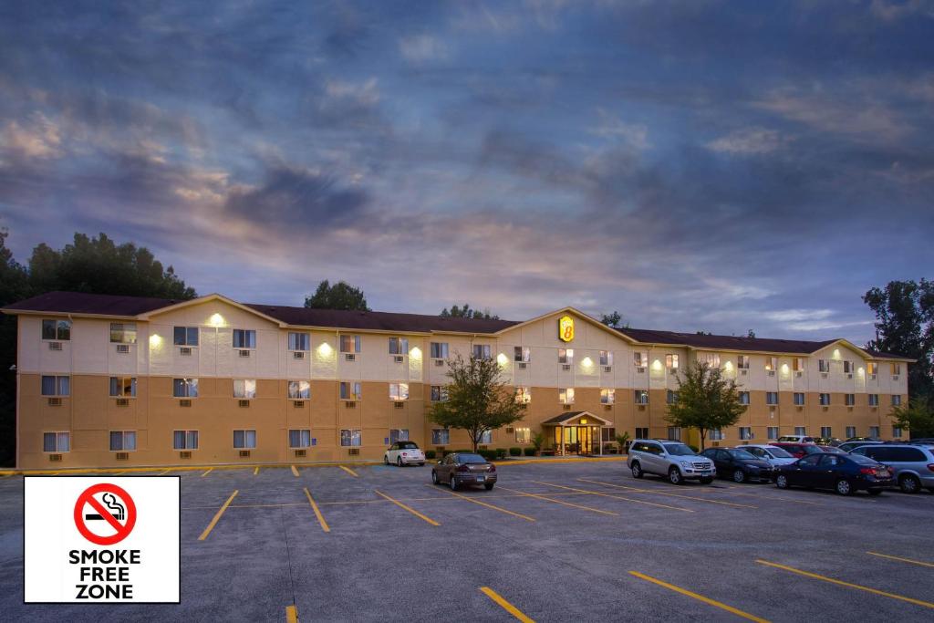 Super 8 by Wyndham Cromwell/Middletown