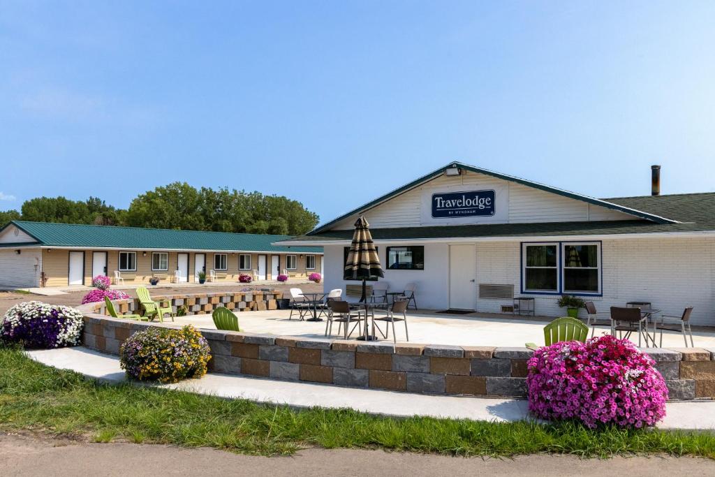 Travelodge by Wyndham Spirit Lake/Okoboji