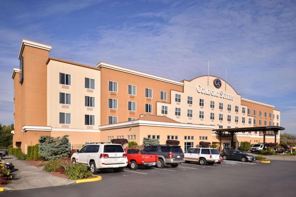 Comfort Suites Airport Tukwila Seattle