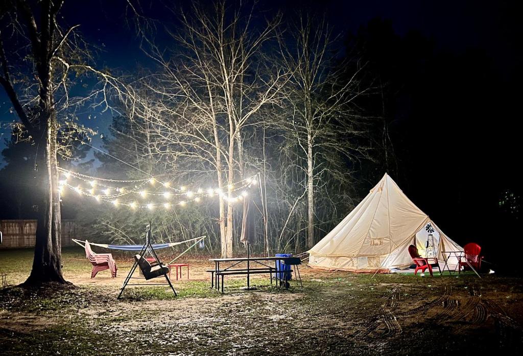 Stunning 1-Bed Glamping Tent in Cleveland