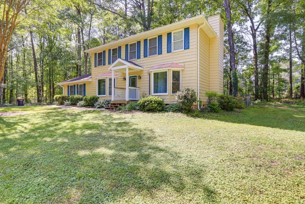 Dog-Friendly Fayetteville Home with Fenced Yard!